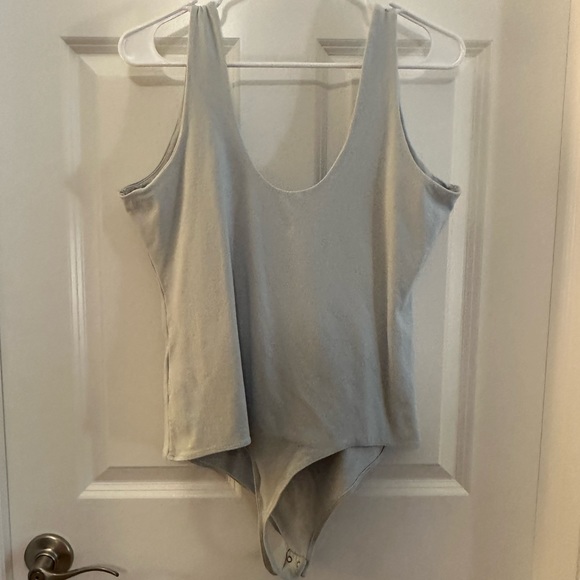light blue Abercrombie and Fitch body suit - Picture 4 of 4